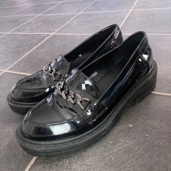 Black loafers - Picture 3 of 3